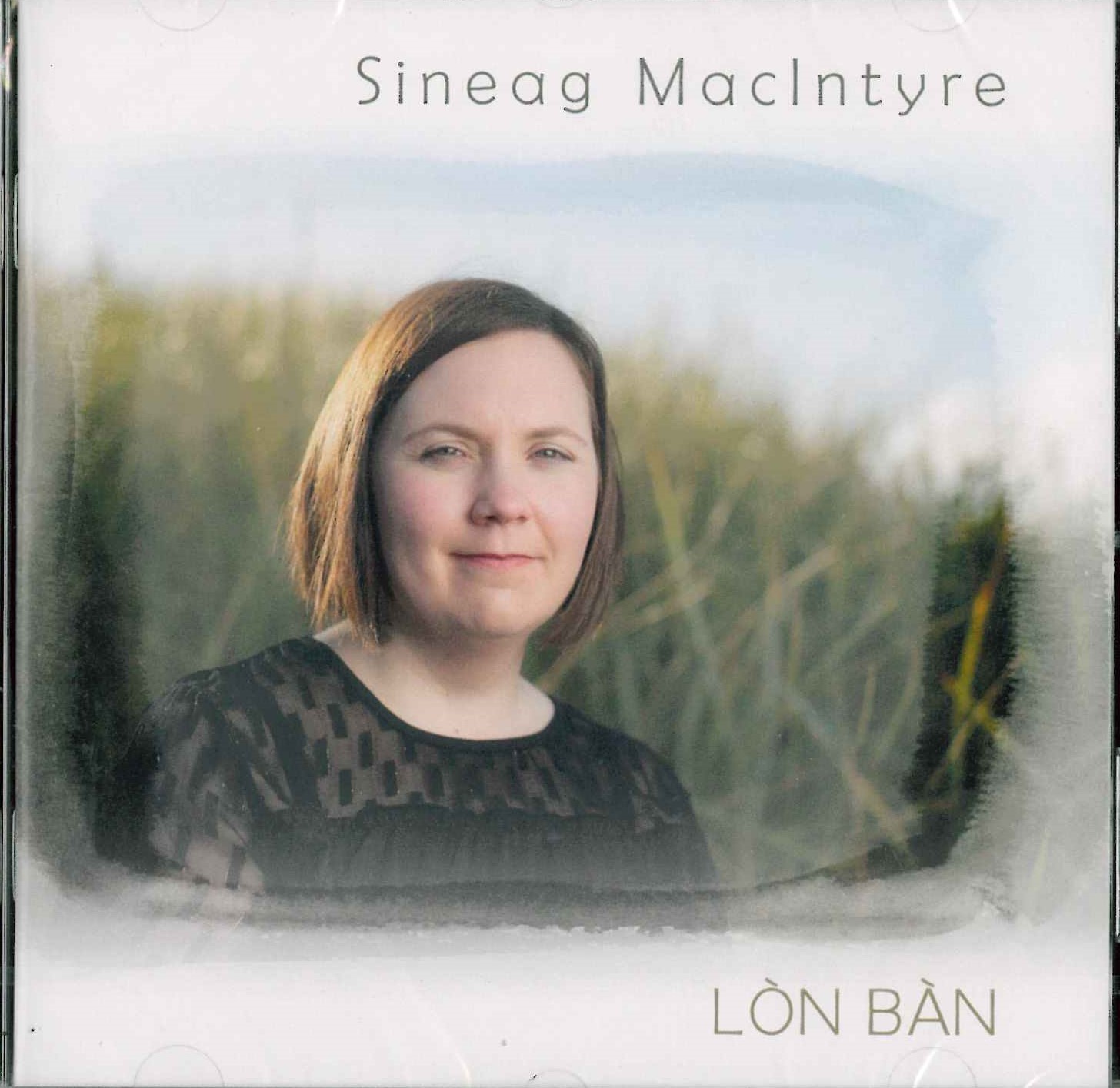 Lòn Bàn - Sineag MacIntyre